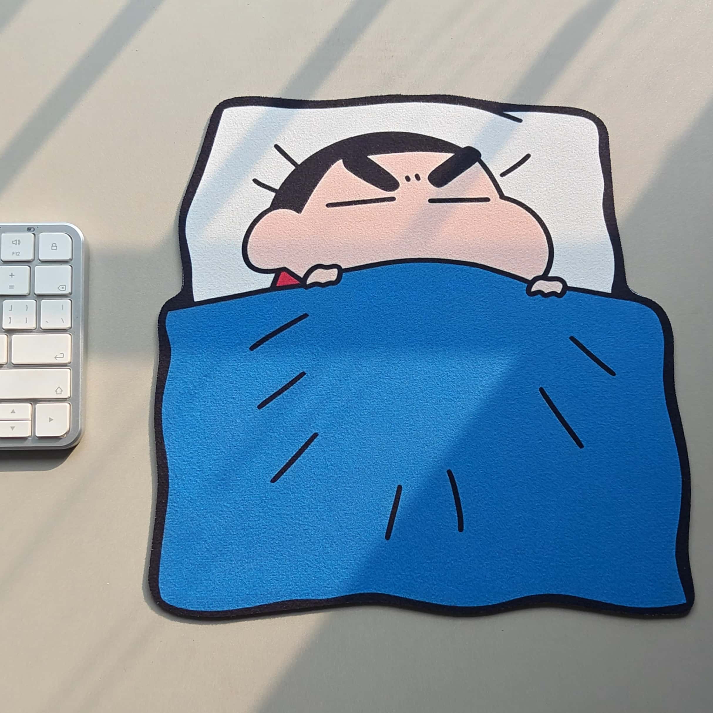 Office Furniture China - 大人気のかわいいクレヨンしんちゃんマウスパッド、ゴム製滑り止めベース、柔らかい布地表面、オフィス/自宅/コンピューター用アニメデスクマット